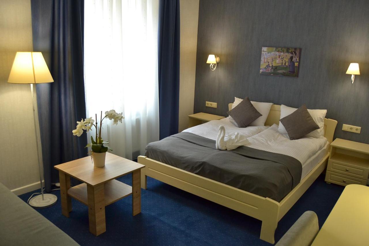 Hotel Ajur Odessa Luaran gambar